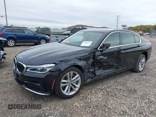 ✅ 2016 BMW 7 Series 750i xDrive • VIN: WBA7F2C57GG417226 • Lot: 43456273. Wystawiony na IAAI z przebiegiem 123 477 mil. Bezpłatny archiwum sprzedaży aukcyjnych z USA i szczegółowy raport historii pojazdu na DreamBid. Zdjęcie 2.