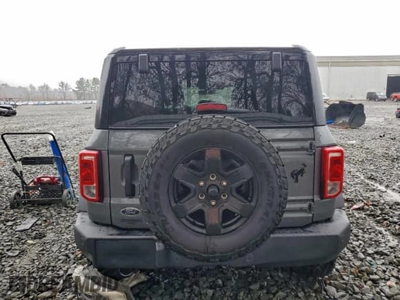 ✅ 2025 Ford Bronco Big Bend • VIN: 1FMDE7BH3SLB15994 • Lot: 94417555. Wystawiony na Copart z przebiegiem 1 518 mil. Bezpłatny archiwum sprzedaży aukcyjnych z USA i szczegółowy raport historii pojazdu na DreamBid. Zdjęcie 6.