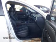 ✅ 2025 Mazda CX-50 S Premium • VIN: 7MMVABDM4SN311710 • Lot: 43368367. Wystawiony na IAAI z przebiegiem Nie podano. Bezpłatny archiwum sprzedaży aukcyjnych z USA i szczegółowy raport historii pojazdu na DreamBid. Zdjęcie 5.