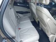 ✅ 2019 Lincoln MKC Reserve • VIN: 5LMCJ3D93KUL53163 • Lot: 42097105. Wystawiony na IAAI z przebiegiem 71 066 mil. Bezpłatny archiwum sprzedaży aukcyjnych z USA i szczegółowy raport historii pojazdu na DreamBid. Zdjęcie 8.