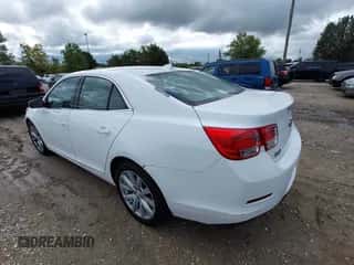 2014 Chevrolet Malibu LT z VIN 1G11E5SL4EF121699, wystawiony jako IAAI lot #43306305 z przebiegiem 178 235 mil mil oraz . Historia ofert i sprzedaży dostępna na DreamBid. Obrazek 3.