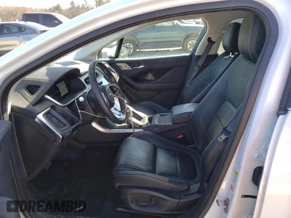 ✅ 2020 Jaguar I-Pace SE • VIN: SADHC2S14L1F79060 • Лот: 43287464. Опубликован ранее на Copart с пробегом 25 775 миль. Бесплатный доступ к архиву аукционных продаж из США и подробный отчёт об истории автомобиля на DreamBid. Изображение 7.