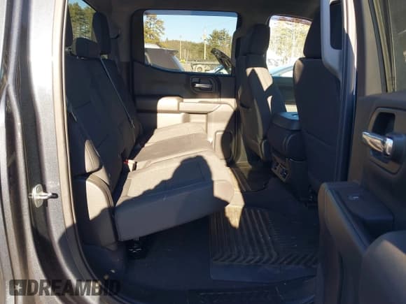 ✅ 2022 Chevrolet Silverado 1500 LT • VIN: 1GCPYJEK2NZ170208 • Lot: 41429923. Wystawiony na IAAI z przebiegiem 9 079 mil. Bezpłatny archiwum sprzedaży aukcyjnych z USA i szczegółowy raport historii pojazdu na DreamBid. Zdjęcie 8.