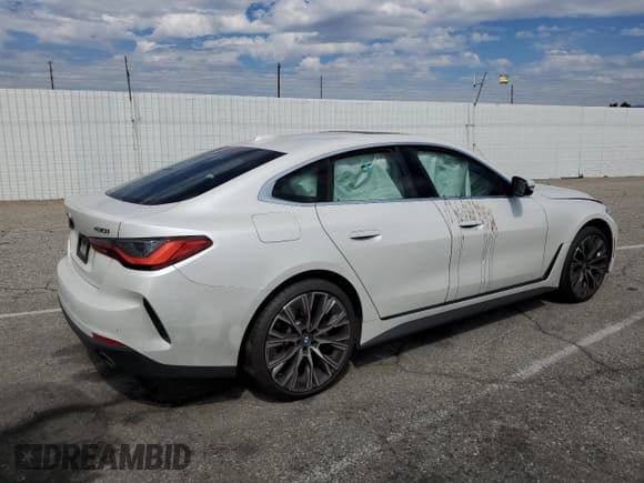 ✅ 2024 BMW 4 Series 430i • VIN: WBA63AV09RFP72620 • Lot: 83760765. Wystawiony na Copart z przebiegiem 16 251 mil. Bezpłatny archiwum sprzedaży aukcyjnych z USA i szczegółowy raport historii pojazdu na DreamBid. Zdjęcie 3.