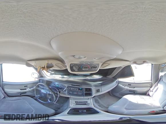 ✅ 2000 Chevrolet Suburban LS • VIN: 3GNFK16T8YG226765 • Лот: 60441455. Опубликован ранее на Copart с пробегом 211 754 миль. Бесплатный доступ к архиву аукционных продаж из США и подробный отчёт об истории автомобиля на DreamBid. Изображение 15.