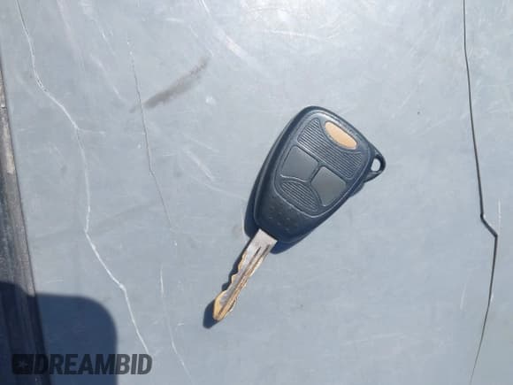 ✅ 2008 Chrysler Aspen Limited • VIN: 1A8HX58N18F107409 • Lot: 42505930. Wystawiony na IAAI z przebiegiem 235 273 mil. Bezpłatny archiwum sprzedaży aukcyjnych z USA i szczegółowy raport historii pojazdu na DreamBid. Zdjęcie 11.