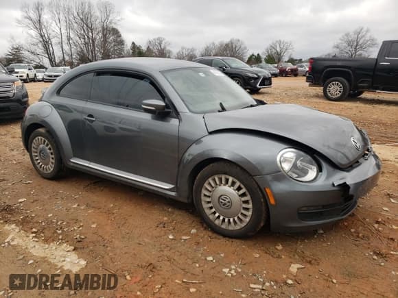 ✅ 2016 Volkswagen Beetle SE • VIN: 3VWJ17AT0GM635453 • Лот: 44025535. Опубликован ранее на Copart с пробегом Не указан. Бесплатный доступ к архиву аукционных продаж из США и подробный отчёт об истории автомобиля на DreamBid. Изображение 4.
