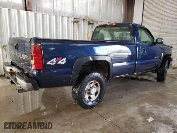 ✅ 2005 Chevrolet Silverado 2500HD • VIN: 1GCHK24G05E325497 • Лот: 75963434. Опубликован ранее на Copart с пробегом 147 222 миль. Бесплатный доступ к архиву аукционных продаж из США и подробный отчёт об истории автомобиля на DreamBid. Изображение 3.