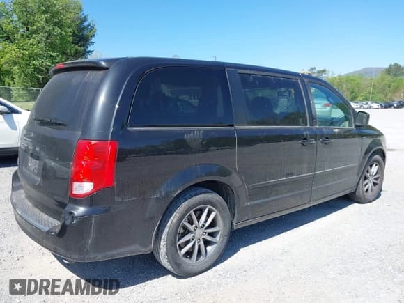 ✅ 2015 Dodge Grand Caravan American Value • VIN: 2C4RDGBG5FR704806 • Lot: 42143136. Wystawiony na IAAI z przebiegiem 167 058 mil. Bezpłatny archiwum sprzedaży aukcyjnych z USA i szczegółowy raport historii pojazdu na DreamBid. Zdjęcie 6.