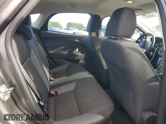 ✅ 2014 Ford Focus SE • VIN: 1FADP3K23EL288489 • Лот: 92563105. Опубликован ранее на Copart с пробегом 58 610 миль. Бесплатный доступ к архиву аукционных продаж из США и подробный отчёт об истории автомобиля на DreamBid. Изображение 10.