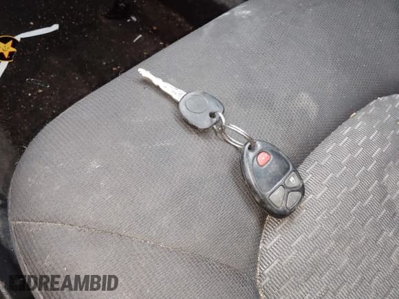 ✅ 2011 Chevrolet HHR LS • VIN: 3GNBAAFW1BS560779 • Lot: 41590007. Listed on IAAI with 209,181 mi. Free auction sales archive from the USA and detailed vehicle history report at DreamBid. Image 11.