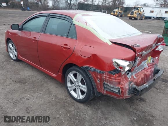 ✅ 2013 Toyota Corolla LE • VIN: 2T1BU4EE8DC066428 • Lot: 43678539. Listed on IAAI with 33,900 mi. Free auction sales archive from the USA and detailed vehicle history report at DreamBid. Image 3.