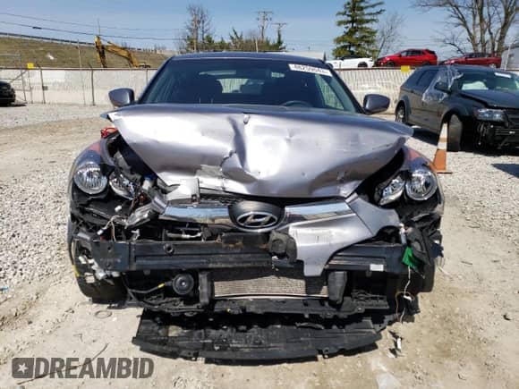 2016 Hyundai Veloster z VIN KMHTC6AD5GU275712, wystawiony jako Copart lot #48259043 z przebiegiem 125 345 mil mil oraz . Historia ofert i sprzedaży dostępna na DreamBid. Obrazek 5.