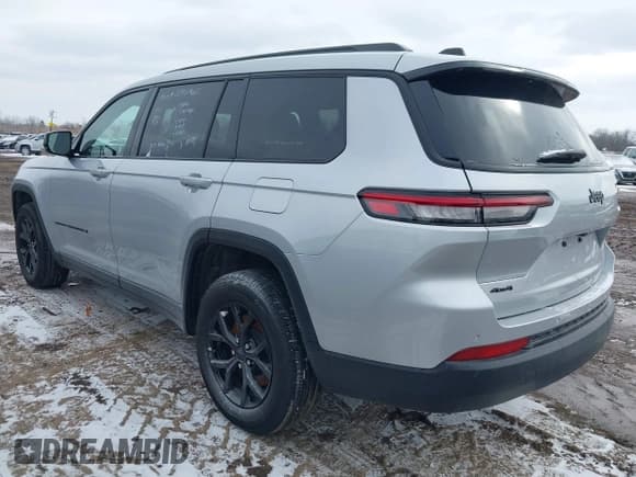 ✅ 2024 Jeep Grand Cherokee Laredo • VIN: 1C4RJKAG6R8527275 • Lot: 41628266. Listed on IAAI with 27,823 mi. Free auction sales archive from the USA and detailed vehicle history report at DreamBid. Image 3.