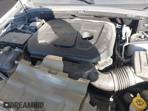 ✅ 2020 Jeep Grand Cherokee Overland • VIN: 1C4RJFCG4LC158425 • Lot: 41386418. Listed on IAAI with 86,012 mi. Free auction sales archive from the USA and detailed vehicle history report at DreamBid. Image 10.