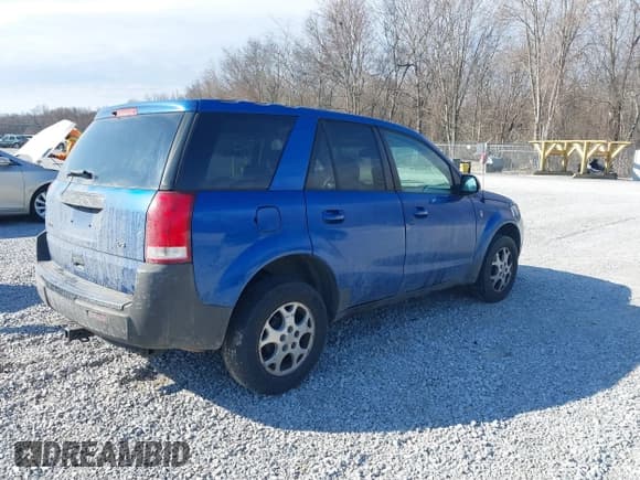 ✅ 2004 Saturn VUE V6 • VIN: 5GZCZ53424S863485 • Lot: 41702410. Wystawiony na IAAI z przebiegiem 318 651 mil. Bezpłatny archiwum sprzedaży aukcyjnych z USA i szczegółowy raport historii pojazdu na DreamBid. Zdjęcie 4.