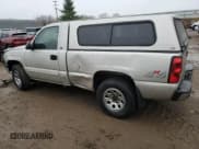 ✅ 2005 Chevrolet Silverado 1500 Z71 • VIN: 1GCEK14T65Z243521 • Лот: 84994214. Опубликован ранее на Copart с пробегом 119 503 миль. Бесплатный доступ к архиву аукционных продаж из США и подробный отчёт об истории автомобиля на DreamBid. Изображение 2.