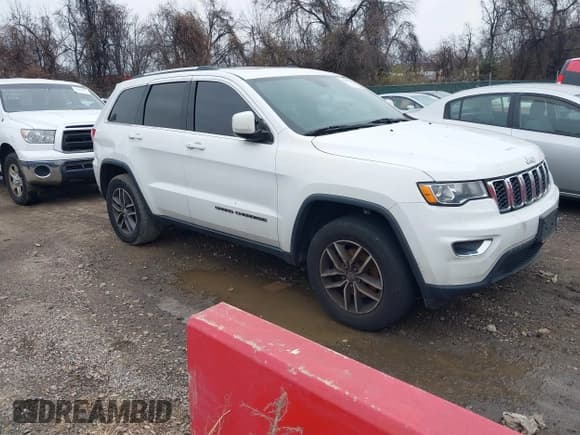 ✅ 2018 Jeep Grand Cherokee Laredo E • VIN: 1C4RJFAG6JC350543 • Лот: 43885813. Опубликован ранее на IAAI с пробегом 155 127 миль. Бесплатный доступ к архиву аукционных продаж из США и подробный отчёт об истории автомобиля на DreamBid. Изображение 1.