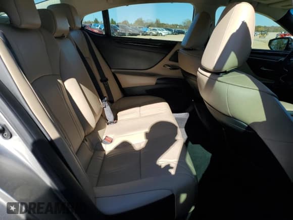 ✅ 2021 Lexus ES 350 Ultra Luxury • VIN: 58AFZ1B1XMU093382 • Lot: 91869625. Wystawiony na Copart z przebiegiem 26 029 mil. Bezpłatny archiwum sprzedaży aukcyjnych z USA i szczegółowy raport historii pojazdu na DreamBid. Zdjęcie 10.