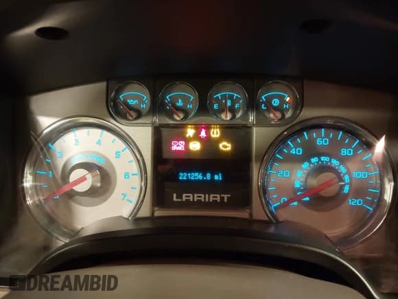 ✅ 2010 Ford F-150 XL • VIN: 1FTFW1EV8AFB38239 • Lot: 43642697. Listed on IAAI with 221,256 mi. Free auction sales archive from the USA and detailed vehicle history report at DreamBid. Image 15.