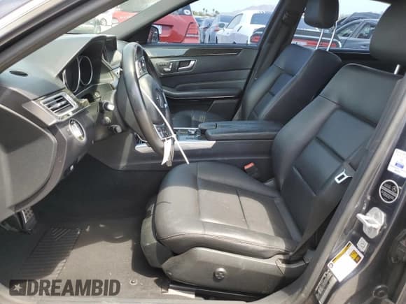 ✅ 2016 Mercedes-Benz E 350 Sport • VIN: WDDHF5KBXGB215421 • Lot: 65208085. Wystawiony na Copart z przebiegiem 116 693 mil. Bezpłatny archiwum sprzedaży aukcyjnych z USA i szczegółowy raport historii pojazdu na DreamBid. Zdjęcie 7.