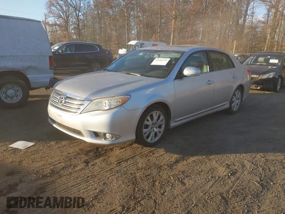 ✅ 2012 Toyota Avalon • VIN: 4T1BK3DB9CU454479 • Lot: 43689334. Listed on IAAI with 298,090 mi. Free auction sales archive from the USA and detailed vehicle history report at DreamBid. Image 2.