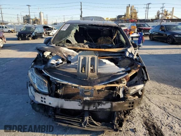 ✅ 2017 Chevrolet Volt LT • VIN: 1G1RA6S59HU168863 • Lot: 82363243. Wystawiony na Copart z przebiegiem Nie podano. Bezpłatny archiwum sprzedaży aukcyjnych z USA i szczegółowy raport historii pojazdu na DreamBid. Zdjęcie 5.