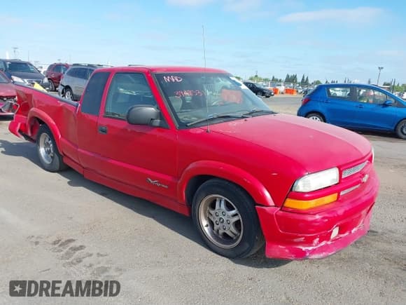 ✅ 2002 Chevrolet S-10 • VIN: 1GCCS19W528163655 • Лот: 39418531. Опубликован ранее на IAAI с пробегом 268 397 миль. Бесплатный доступ к архиву аукционных продаж из США и подробный отчёт об истории автомобиля на DreamBid. Изображение 1.