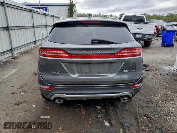 ✅ 2017 Lincoln MKC Reserve • VIN: 5LMCJ3D93HUL03680 • Lot: 95403155. Wystawiony na Copart z przebiegiem 66 428 mil. Bezpłatny archiwum sprzedaży aukcyjnych z USA i szczegółowy raport historii pojazdu na DreamBid. Zdjęcie 6.