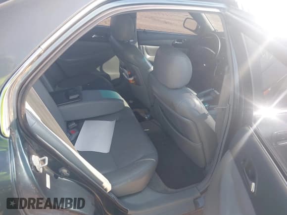 ✅ 1997 Honda Accord EX • VIN: 1HGCD5664VA069366 • Lot: 43165092. Wystawiony na IAAI z przebiegiem 153 871 mil. Bezpłatny archiwum sprzedaży aukcyjnych z USA i szczegółowy raport historii pojazdu na DreamBid. Zdjęcie 8.