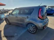 ✅ 2019 Kia Soul + • VIN: KNDJX3AA6K7011023 • Лот: 95246265. Опубликован ранее на Copart с пробегом 95 951 миль. Бесплатный доступ к архиву аукционных продаж из США и подробный отчёт об истории автомобиля на DreamBid. Изображение 2.