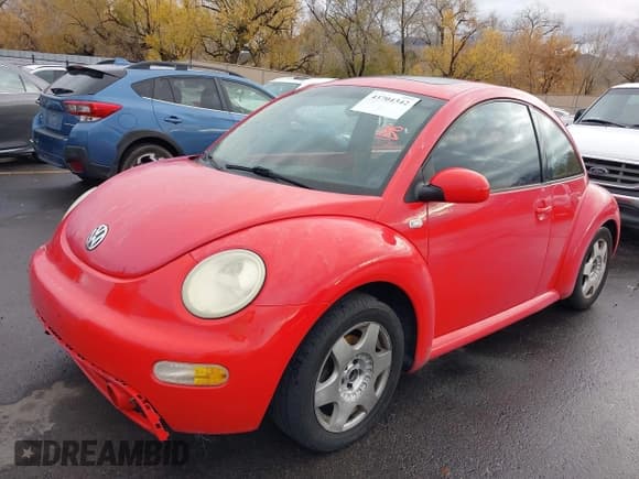 ✅ 2001 Volkswagen Beetle GLS • VIN: 3VWCS21C71M408423 • Lot: 43704342. Listed on IAAI with 187,591 mi. Free auction sales archive from the USA and detailed vehicle history report at DreamBid. Image 2.