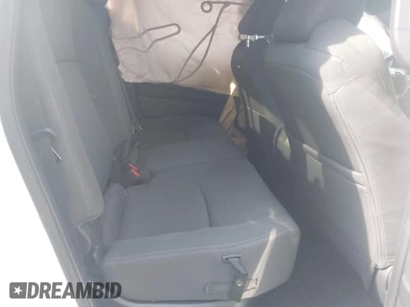 ✅ 2024 Toyota Tacoma SR5 • VIN: 3TYKB5FN4RT007972 • Lot: 42582240. Wystawiony na IAAI z przebiegiem 5 171 mil. Bezpłatny archiwum sprzedaży aukcyjnych z USA i szczegółowy raport historii pojazdu na DreamBid. Zdjęcie 8.