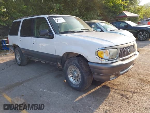 ✅ 2000 Mercury Mountaineer • VIN: 4M2ZU76E9YUJ31627 • Lot: 43109046. Listed on IAAI with 215,993 mi. Free auction sales archive from the USA and detailed vehicle history report at DreamBid. Image 1.