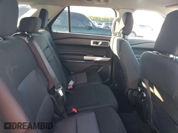 ✅ 2022 Ford Explorer XLT • VIN: 1FMSK7DH9NGB41476 • Lot: 90718725. Wystawiony na Copart z przebiegiem 118 749 mil. Bezpłatny archiwum sprzedaży aukcyjnych z USA i szczegółowy raport historii pojazdu na DreamBid. Zdjęcie 11.