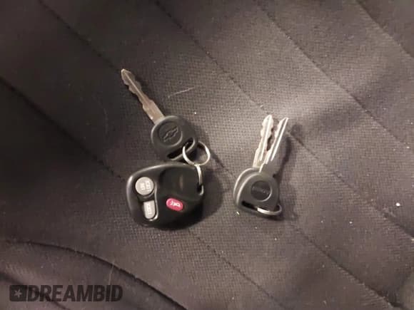 ✅ 2002 Chevrolet S-10 LS • VIN: 1GCDT19WX28127512 • Лот: 41708908. Опубликован ранее на IAAI с пробегом 214 549 миль. Бесплатный доступ к архиву аукционных продаж из США и подробный отчёт об истории автомобиля на DreamBid. Изображение 11.