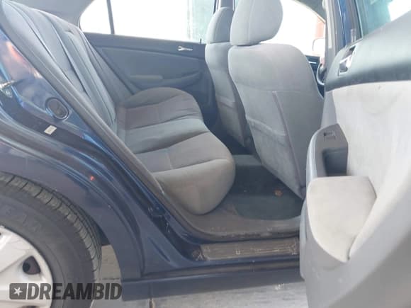 ✅ 2003 Honda Accord LX • VIN: 1HGCM56343A128452 • Лот: 43679597. Опубликован ранее на IAAI с пробегом 226 040 миль. Бесплатный доступ к архиву аукционных продаж из США и подробный отчёт об истории автомобиля на DreamBid. Изображение 8.