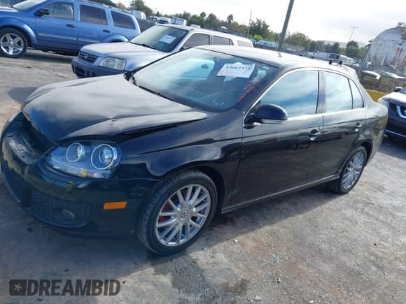 ✅ 2006 Volkswagen Jetta GLI Turbo • VIN: 3VWXJ81K76M748497 • Лот: 43662475. Опубликован ранее на IAAI с пробегом 86 656 миль. Бесплатный доступ к архиву аукционных продаж из США и подробный отчёт об истории автомобиля на DreamBid. Изображение 2.