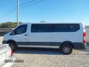 ✅ 2017 Ford Transit XL • VIN: 1FBZX2ZM5HKA20740 • Lot: 41144911. Wystawiony na IAAI z przebiegiem 201 936 mil. Bezpłatny archiwum sprzedaży aukcyjnych z USA i szczegółowy raport historii pojazdu na DreamBid. Zdjęcie 14.