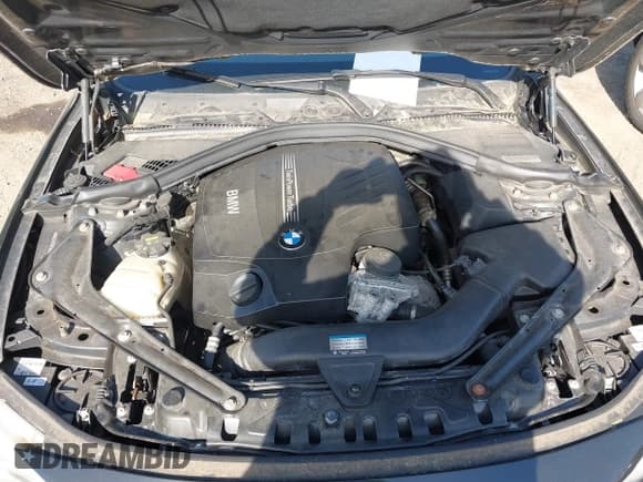 ✅ 2015 BMW 4 Series 435i xDrive • VIN: WBA3T7C59F5A36852 • Lot: 42102170. Listed on IAAI with 55,516 mi. Free auction sales archive from the USA and detailed vehicle history report at DreamBid. Image 10.