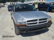 ✅ 2003 Dodge Dakota Sport • VIN: 1D7HL38X23S228612 • Lot: 80368195. Wystawiony na Copart z przebiegiem Nie podano. Bezpłatny archiwum sprzedaży aukcyjnych z USA i szczegółowy raport historii pojazdu na DreamBid. Zdjęcie 13.