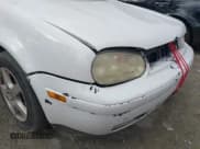 ✅ 2005 Volkswagen Golf GL • VIN: 9BWFL61J854018019 • Lot: 41796044. Wystawiony na IAAI z przebiegiem 193 854 mil. Bezpłatny archiwum sprzedaży aukcyjnych z USA i szczegółowy raport historii pojazdu na DreamBid. Zdjęcie 6.