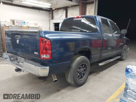 2006 Dodge 1500 SLT z VIN 1D7HA18N66J161385, wystawiony jako IAAI lot #43320558 z przebiegiem 158 946 mil mil oraz . Historia ofert i sprzedaży dostępna na DreamBid. Obrazek 4.