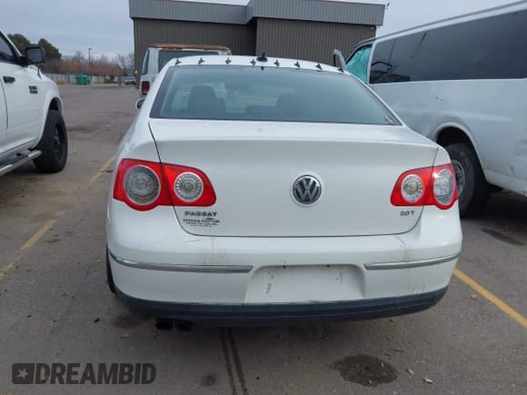 ✅ 2010 Volkswagen Passat Komfort • VIN: WVWJL7AN3AE057425 • Лот: 43820501. Опубликован ранее на IAAI с пробегом 135 059 миль. Бесплатный доступ к архиву аукционных продаж из США и подробный отчёт об истории автомобиля на DreamBid. Изображение 12.
