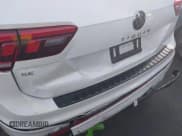 ✅ 2024 Volkswagen Tiguan SE R-Line Black • VIN: 3VVCB7AX1RM064314 • Lot: 41465386. Wystawiony na IAAI z przebiegiem 7 626 mil. Bezpłatny archiwum sprzedaży aukcyjnych z USA i szczegółowy raport historii pojazdu na DreamBid. Zdjęcie 12.