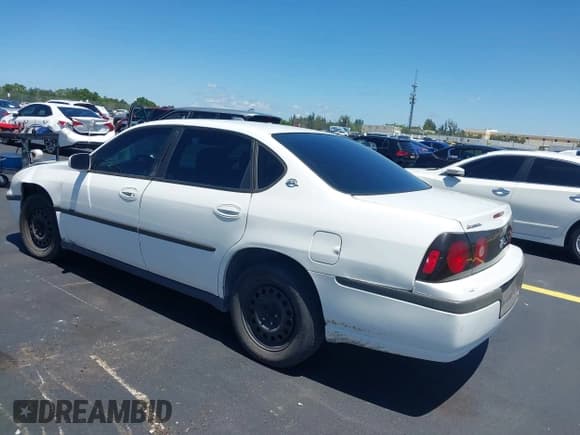✅ 2005 Chevrolet Impala Police Police • VIN: 2G1WF55K159383825 • Lot: 42270136. Wystawiony na IAAI z przebiegiem Nie podano. Bezpłatny archiwum sprzedaży aukcyjnych z USA i szczegółowy raport historii pojazdu na DreamBid. Zdjęcie 3.