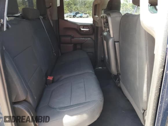 ✅ 2020 Chevrolet Silverado 1500 Custom • VIN: 1GCRYBEF8LZ286379 • Lot: 69156915. Wystawiony na Copart z przebiegiem 128 650 mil. Bezpłatny archiwum sprzedaży aukcyjnych z USA i szczegółowy raport historii pojazdu na DreamBid. Zdjęcie 10.