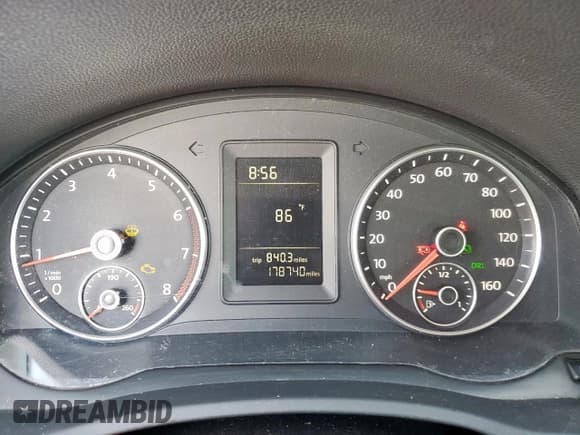 ✅ 2010 Volkswagen Jetta SE • VIN: 3VWRZ7AJ1AM029628 • Lot: 67575215. Wystawiony na Copart z przebiegiem 178 740 mil. Bezpłatny archiwum sprzedaży aukcyjnych z USA i szczegółowy raport historii pojazdu na DreamBid. Zdjęcie 9.