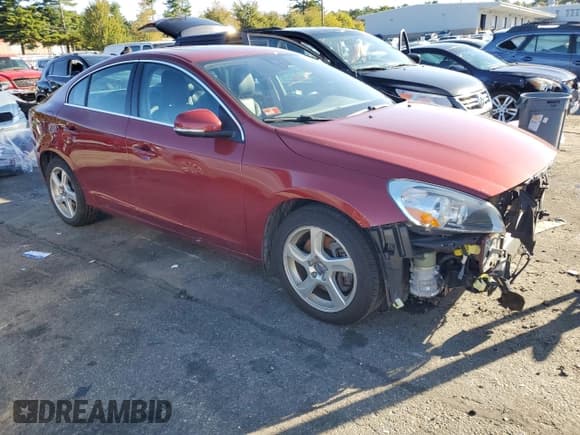 ✅ 2012 Volvo S60 T5 • VIN: YV1622FS3C2111590 • Lot: 83800875. Wystawiony na Copart z przebiegiem 70 223 mil. Bezpłatny archiwum sprzedaży aukcyjnych z USA i szczegółowy raport historii pojazdu na DreamBid. Zdjęcie 4.