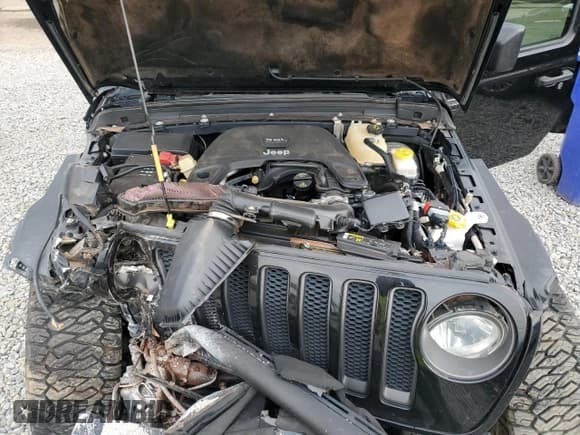 ✅ 2018 Jeep Wrangler Unlimited Rubicon • VIN: 1C4HJXFG9JW113392 • Lot: 93895485. Listed on Copart with 75,409 mi. Free auction sales archive from the USA and detailed vehicle history report at DreamBid. Image 12.